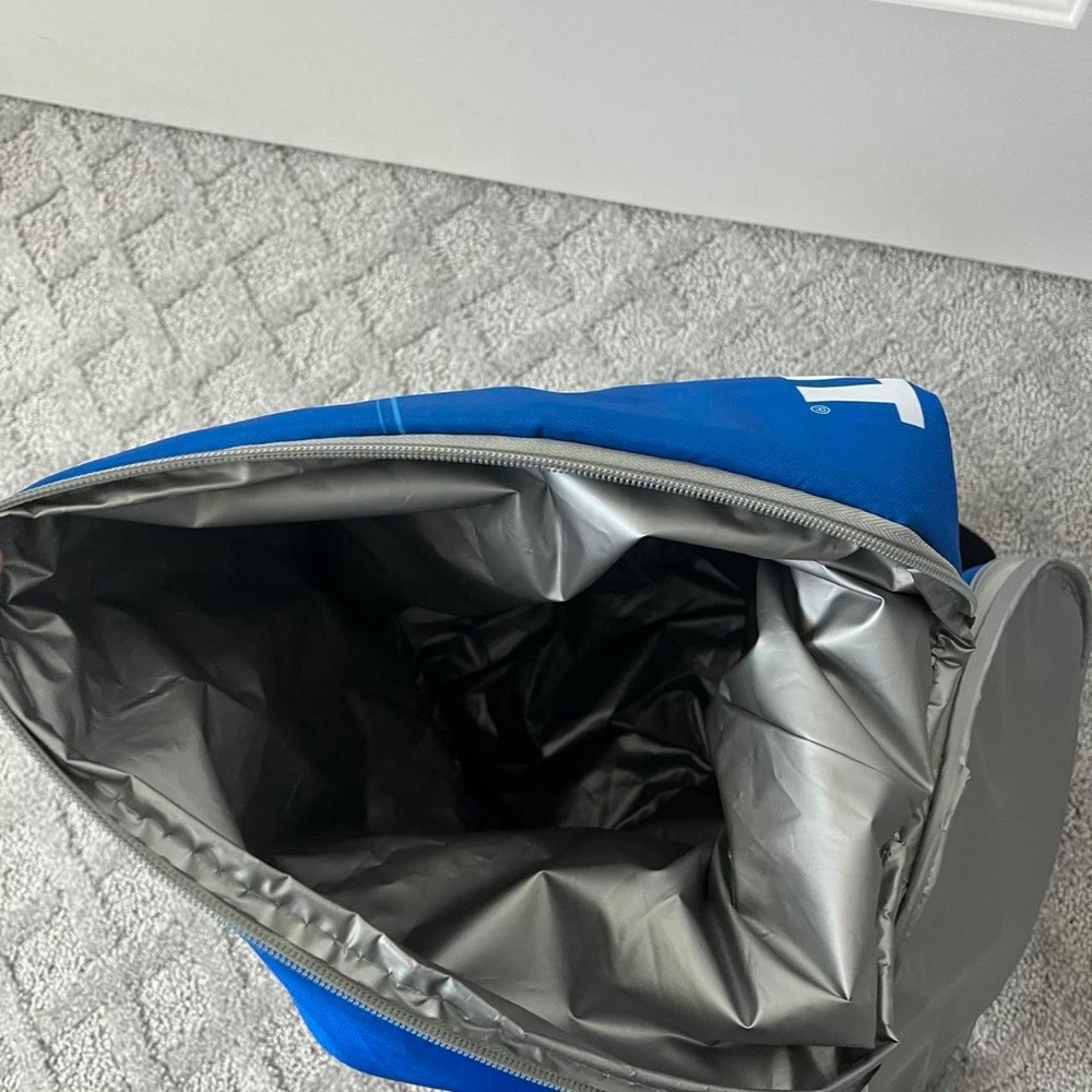 Bud light speaker backpack - Picture 4 of 5